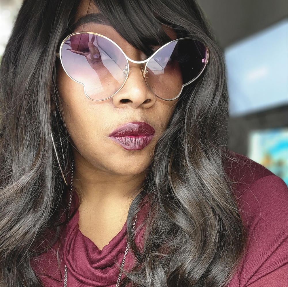 Stylish Heart-Shaped Sunglasses - Pink